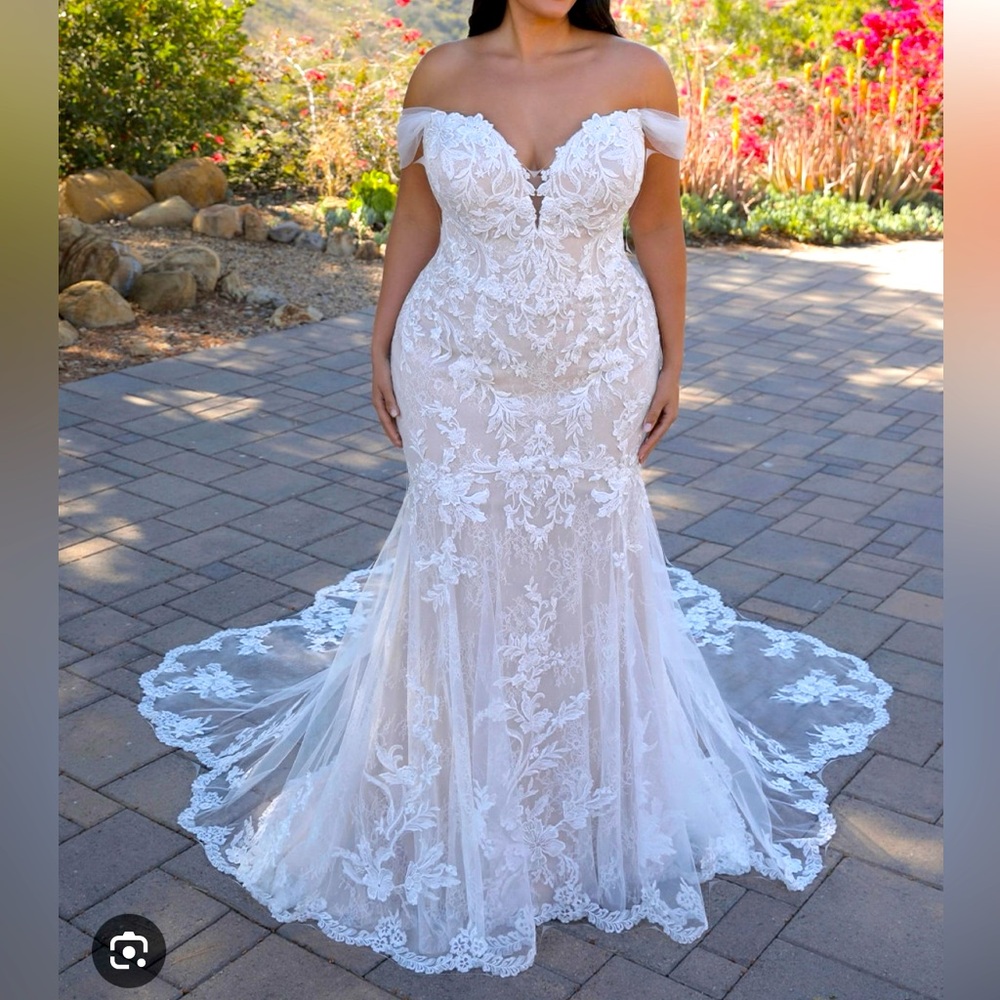Evangeline Elysee wedding dress